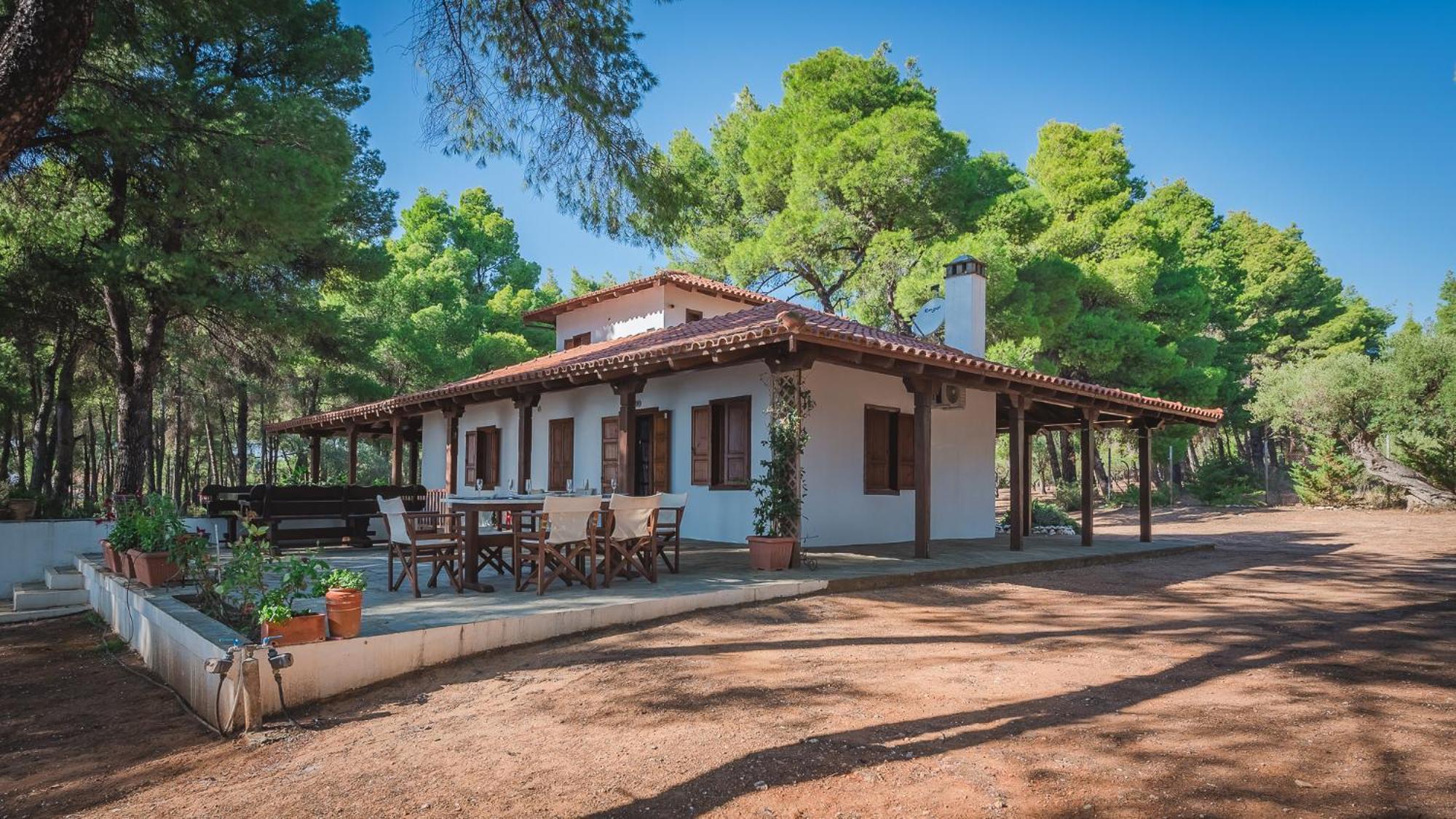 Squirrel Beach Front Villa, Metamorfosi Bagian luar foto